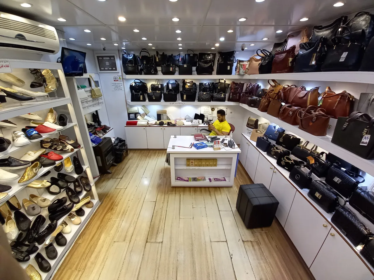 کیف و کفش آرش - تصویر 2