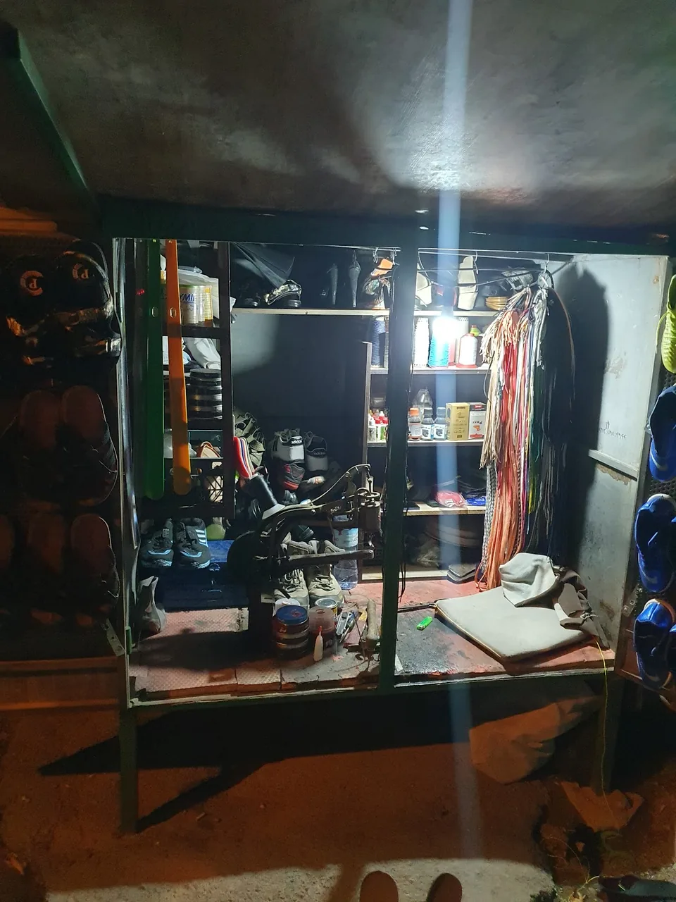 تعمیرات کیف و کفش ملکی - تصویر 4
