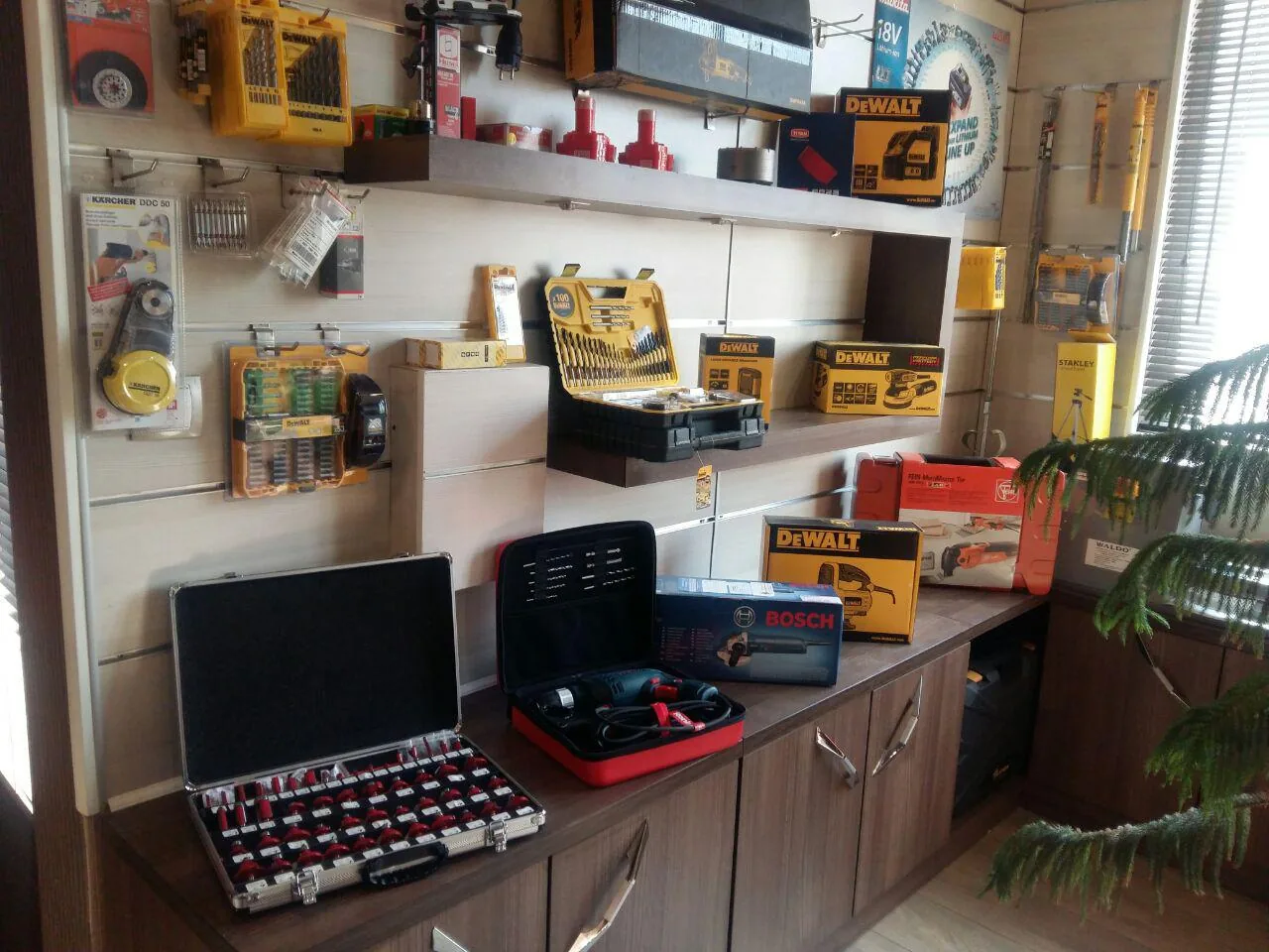 فروشگاه اینترنتی ابزار یراق