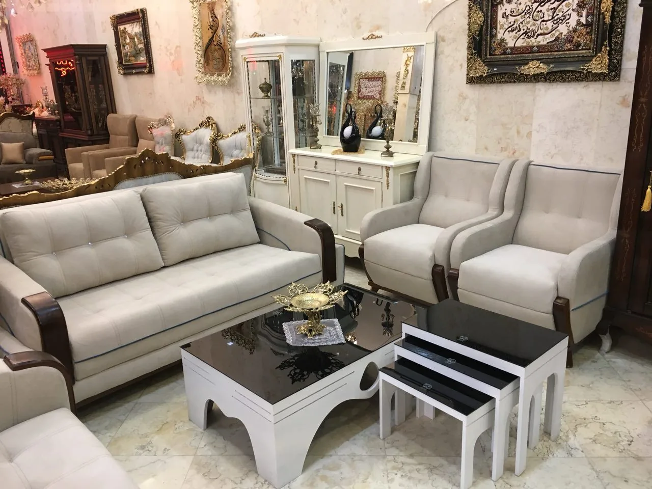 مبل کده