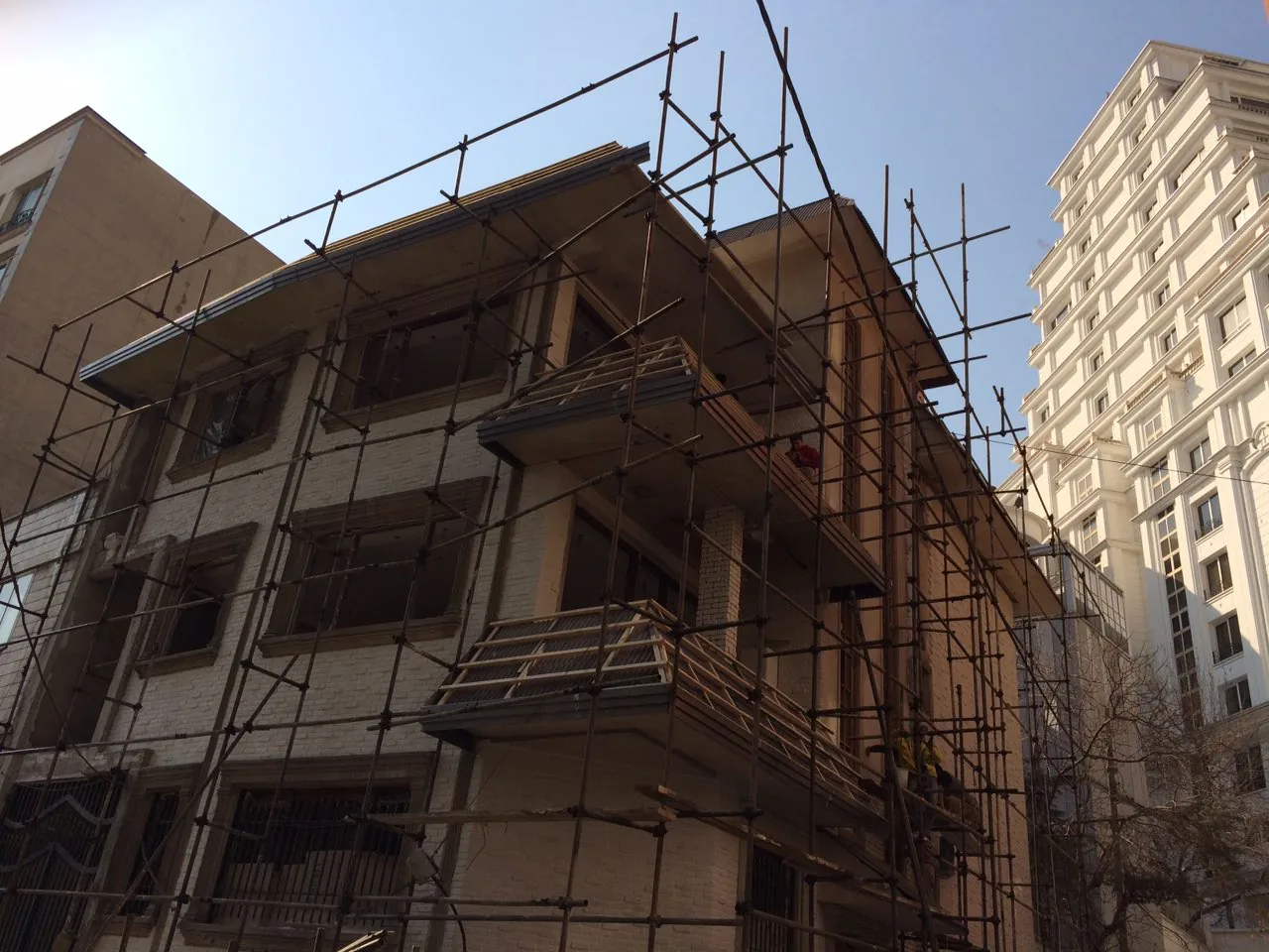 داربست فلزی دلتاسه