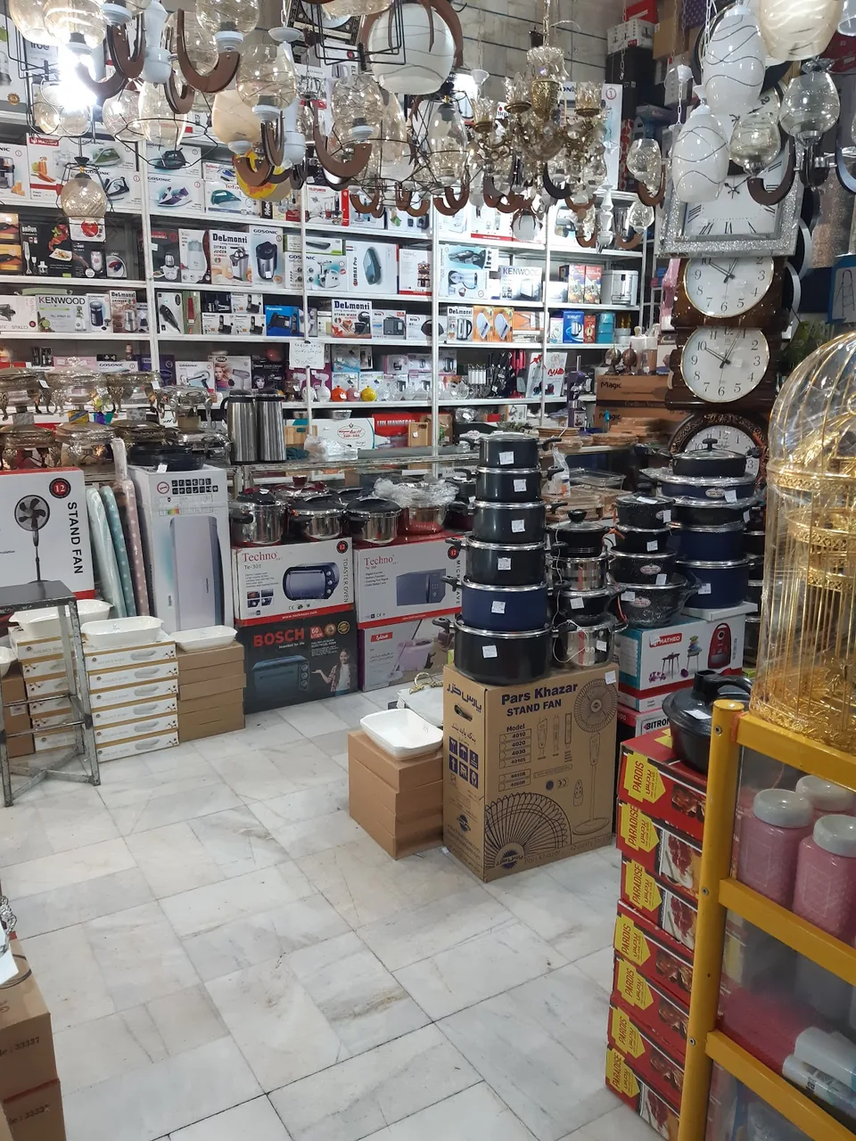 فروشگاه لوازم خانگی زهره، مستحسن - تصویر 3