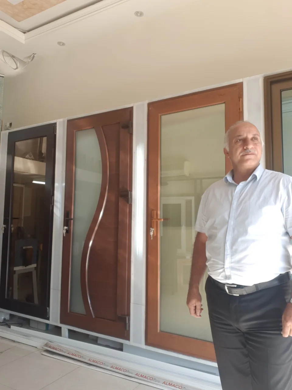 صنایع درب و پنجره آلومینیوم و UPVC توکل - تصویر 3