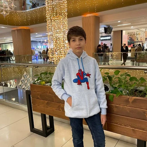 آموزشگاه خیاطی آذر هنر - آموزشگاه خیاطی در تبریز