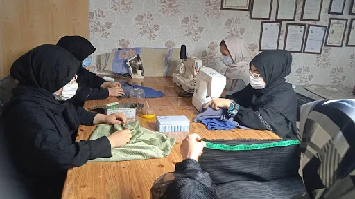 آموزشگاه خیاطی آذر هنر - آموزشگاه خیاطی در تبریز