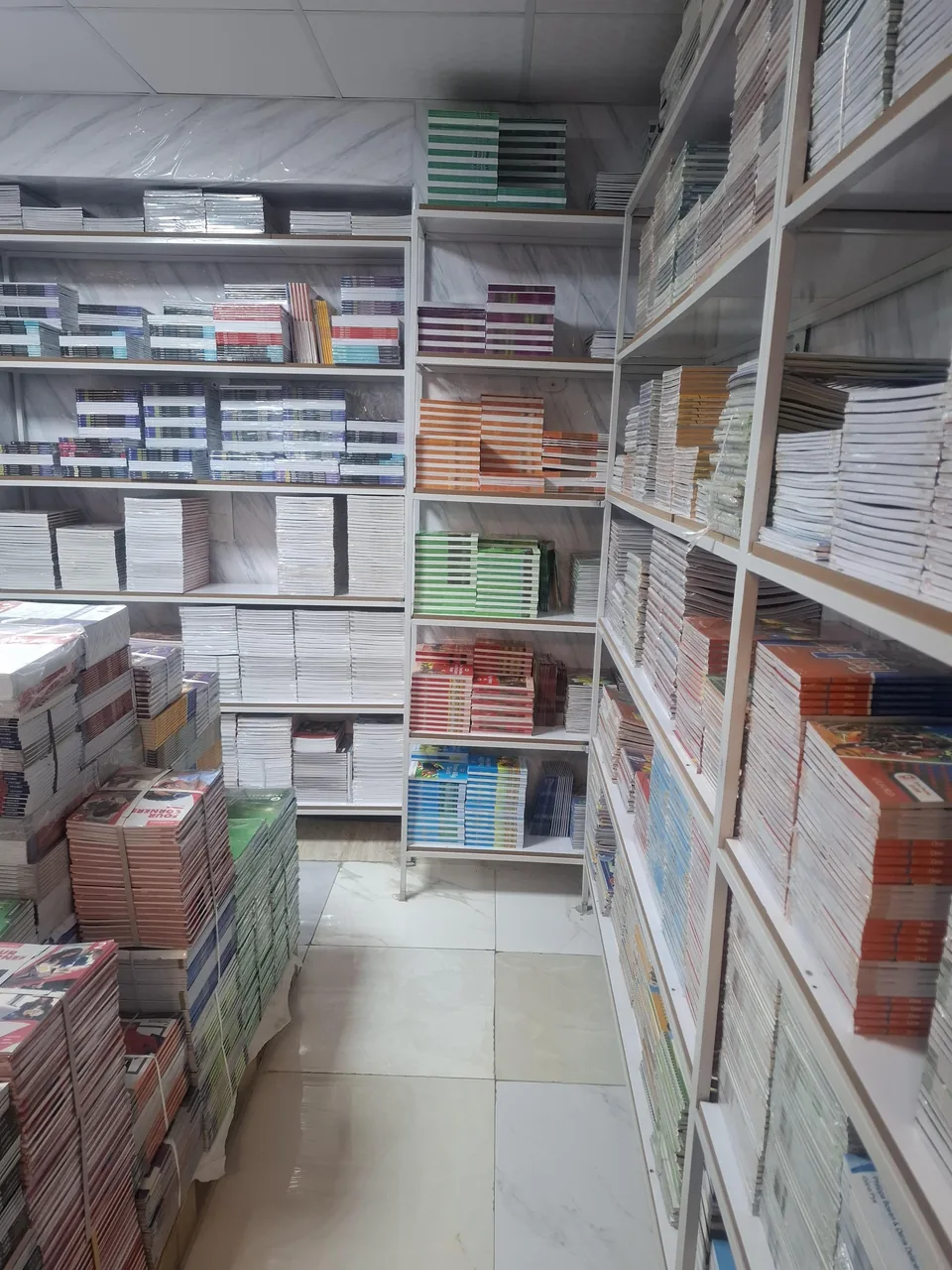 انتشارات نیلاب زبان گستر - تصویر 2