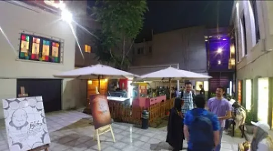 عمارت نمایشی نوفل لوشاتو