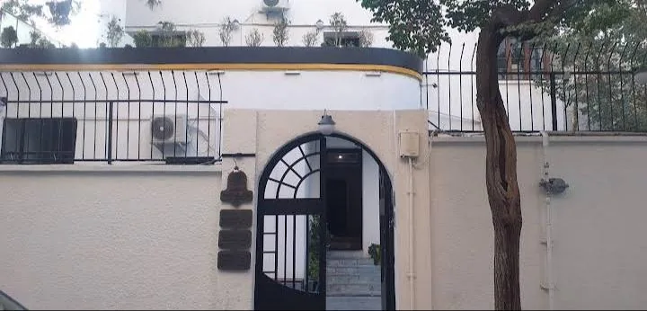 عمارت نمایشی نوفل لوشاتو - تصویر 3