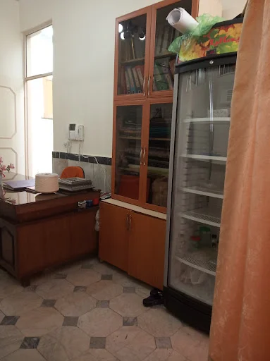 آموزشگاه خیاطی و مجتمع آموزشی میخک