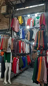 تولید و پخش پوشاک زنانه مانکن