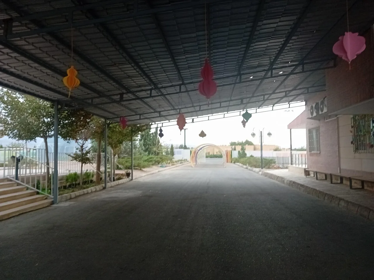 دبستان دخترانه فناوری جوانه ها - تصویر 4