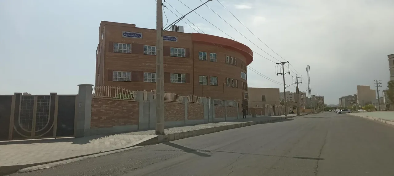 دبیرستان هیئت امنایی پیامبر اعظم - تصویر 2
