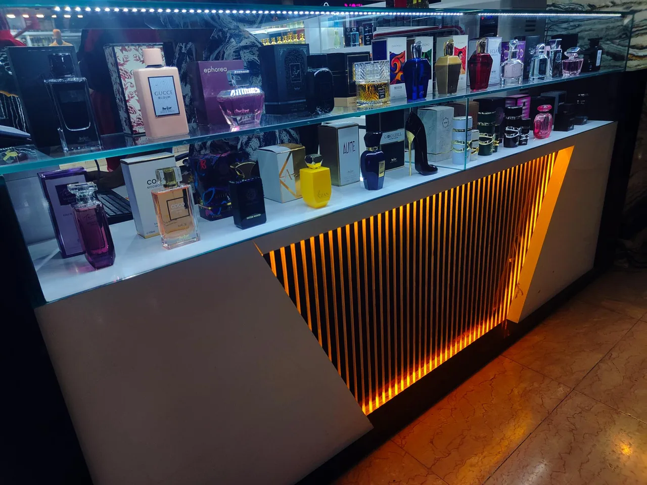 عطر و ادکلن پاریس - تصویر 2