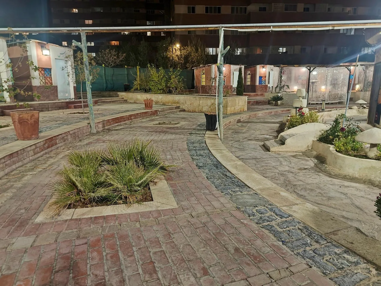 باغ رستوران راه ابریشم - تصویر 4