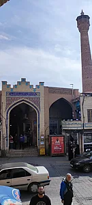 بازارپائین حضرت