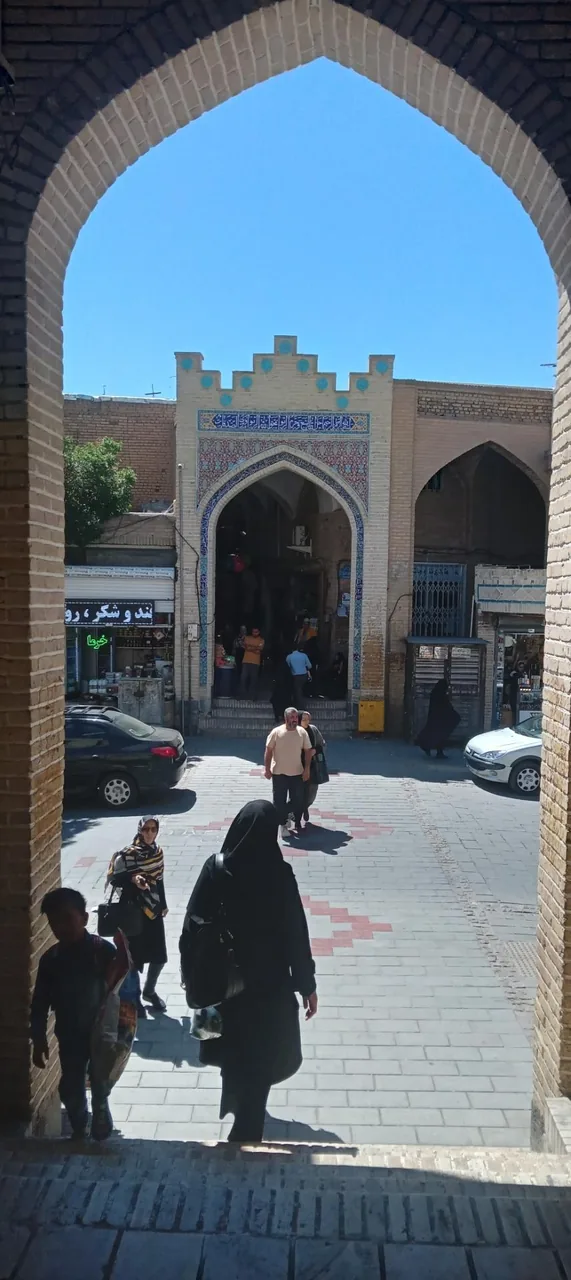 بازارپائین حضرت - تصویر 2