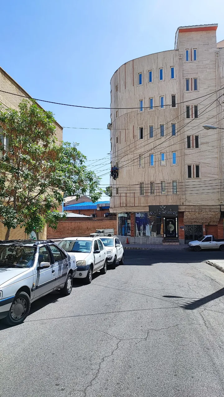 کلنیک ساختمان البرز