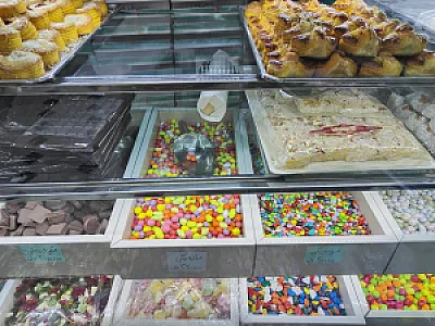 شیرینی سرای شیرین منش