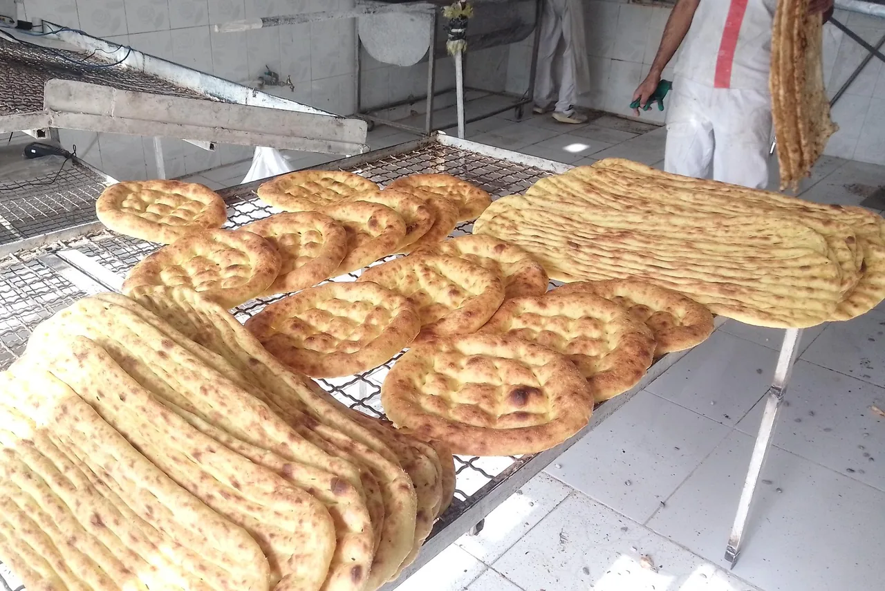 نان سنگک یلدا - تصویر 3