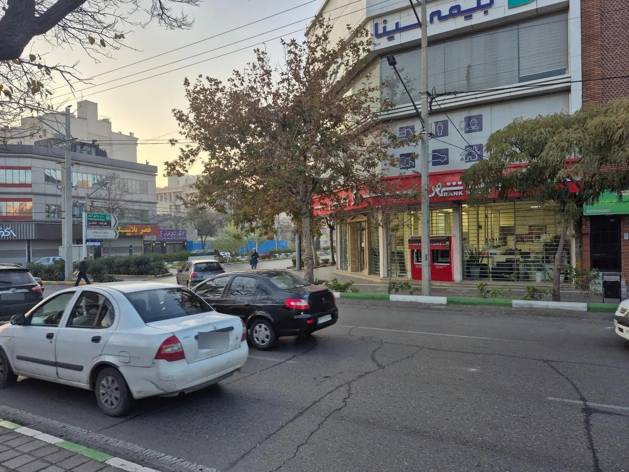 بانک شهر شعبه معلم مشهد - تصویر 3