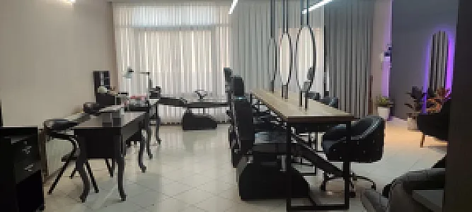 سالن زیبایی رز طلایی