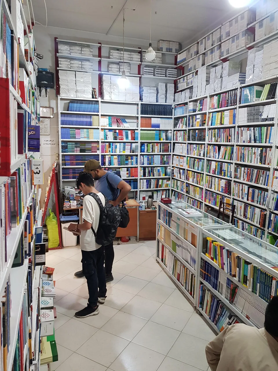 کتابفروشی نشر درخشش - تصویر 5