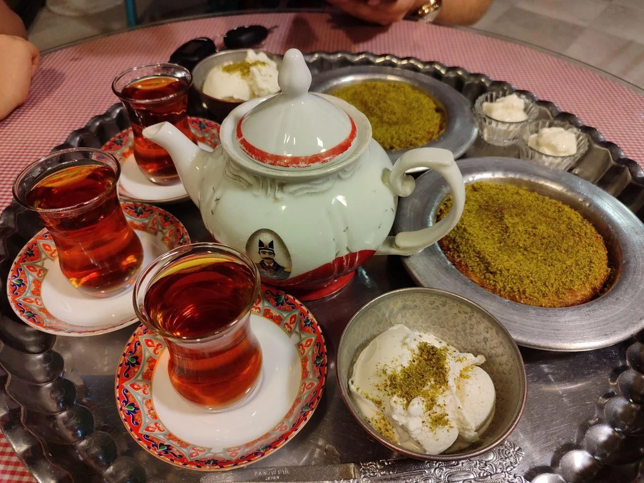 کافه لاله زار - تصویر 2
