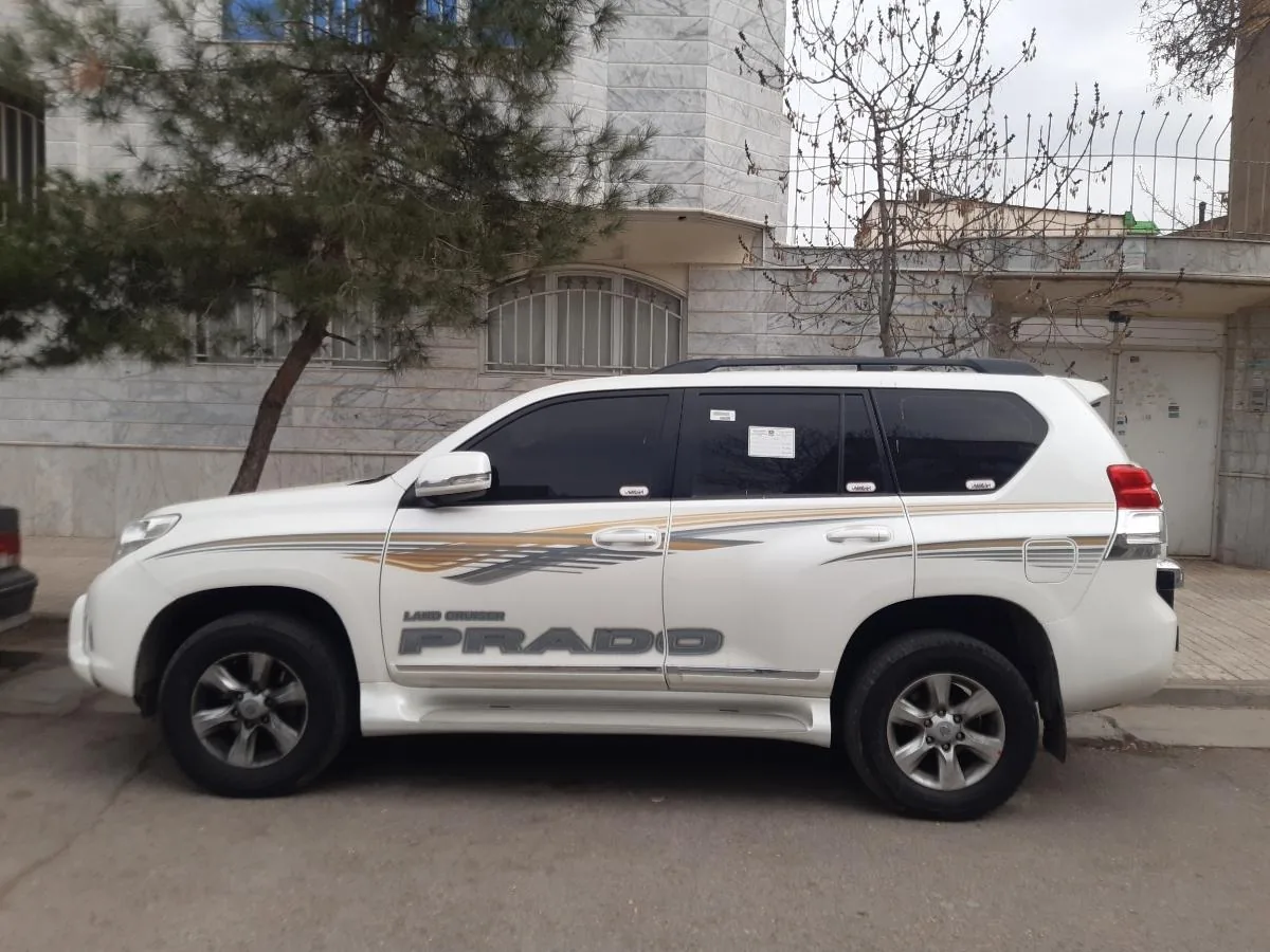 خط کشی اتومبیل استیکر شبرنگ هنرکده حسین زاده - تصویر 3