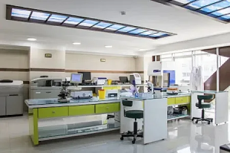 آزمایشگاه تشخیص طبی آذرآبادگان