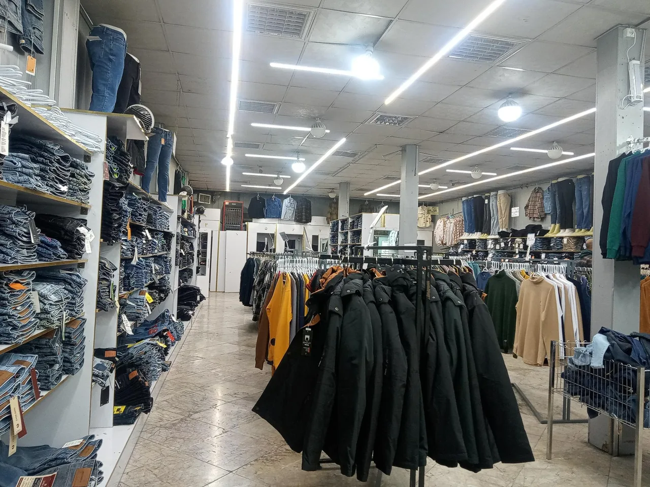 فروشگاه پوشاک آرمان - تصویر 5