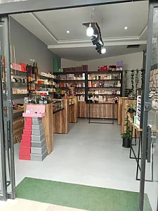 گالری آرایشی وانیا