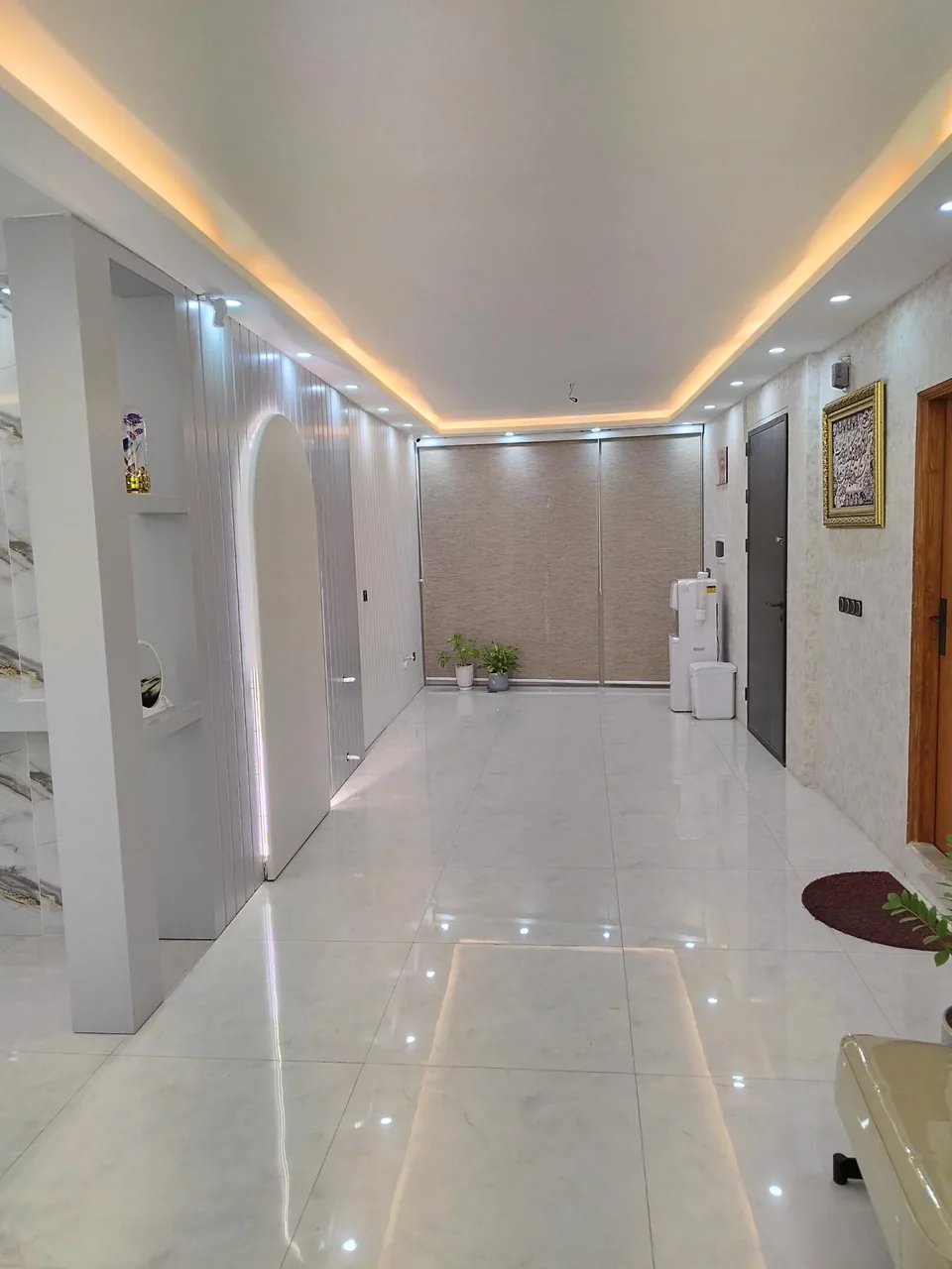 دندانپزشکی دکتر سمانه صادق احمدی