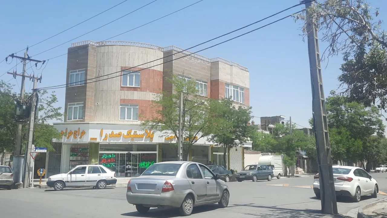 فروشگاه ظروف پلاستیک صدرا - تصویر 2