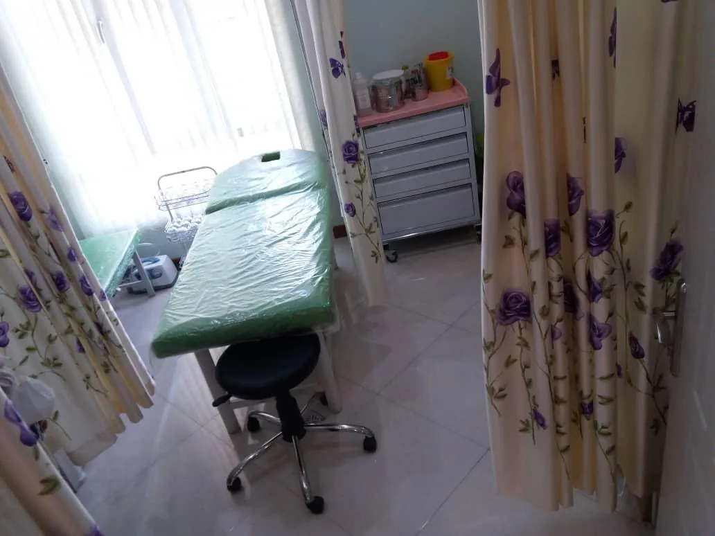 دکتر زهره فیض آبادی متخصص طب سنتی ایرانی