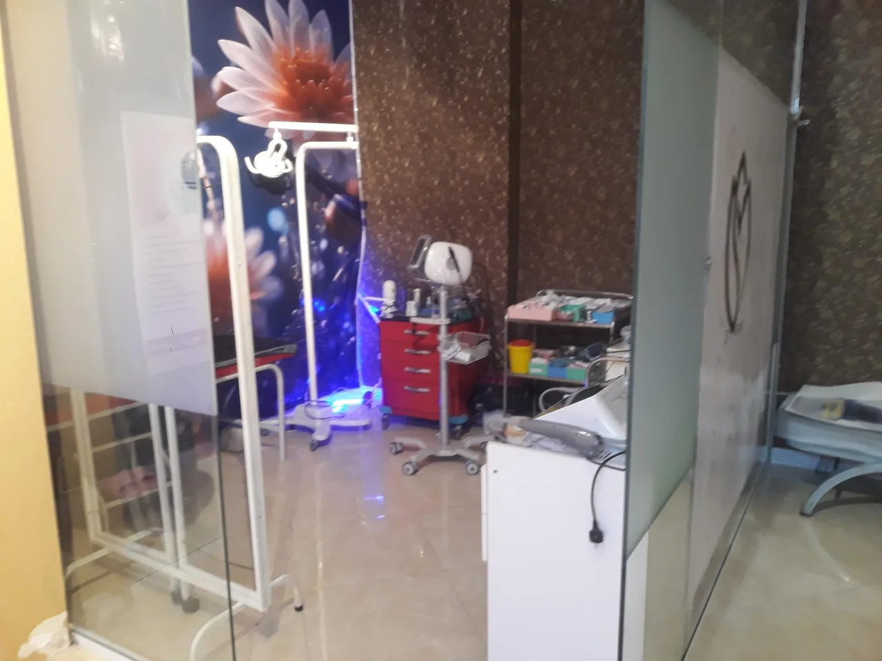 مطب دکتر سنجری (پوست ومو،جراحی) - تصویر 4