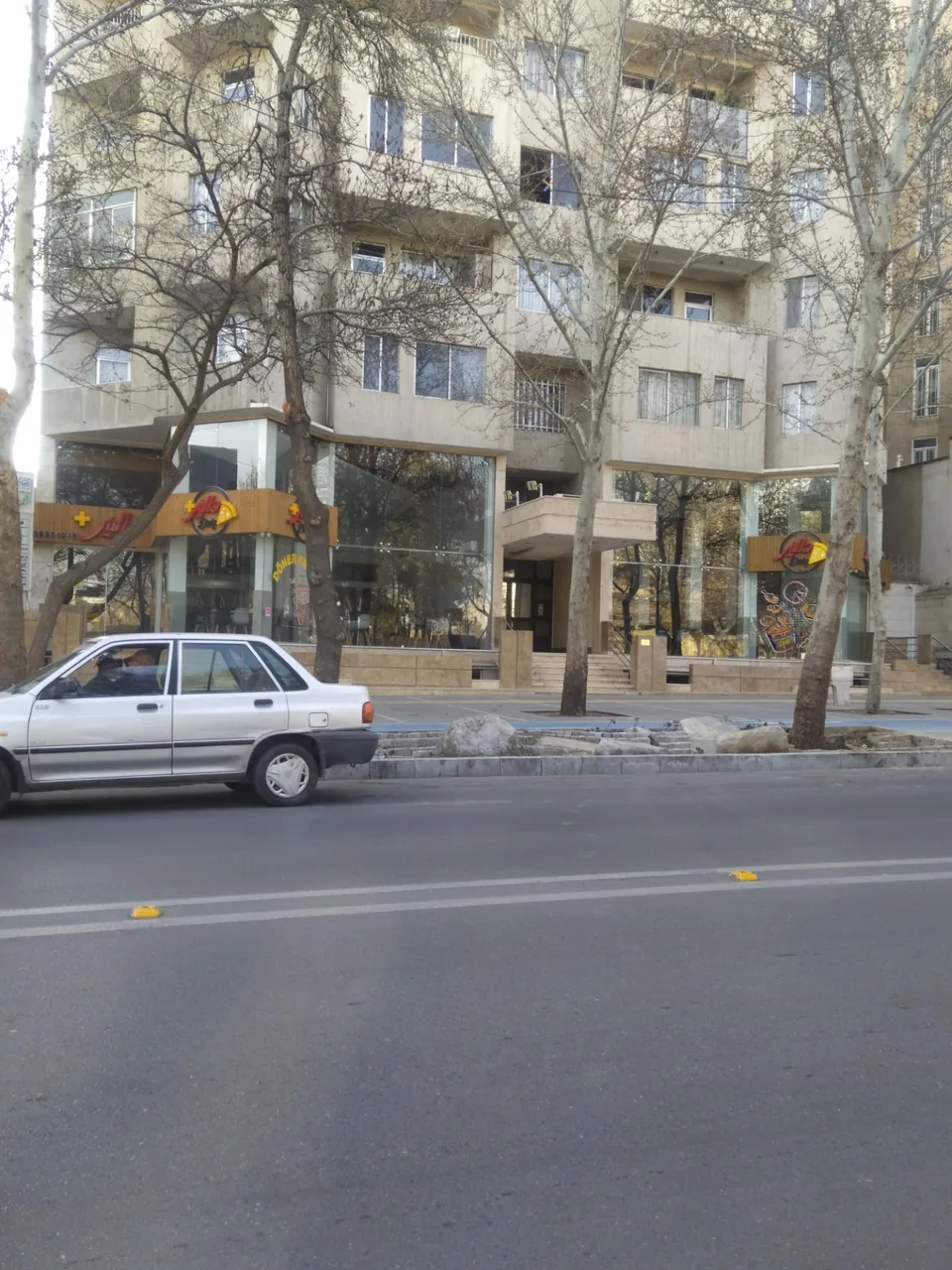 فست‌فود دالیز - تصویر 2