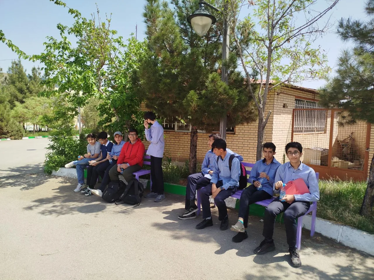 دبیرستان علم و ادب