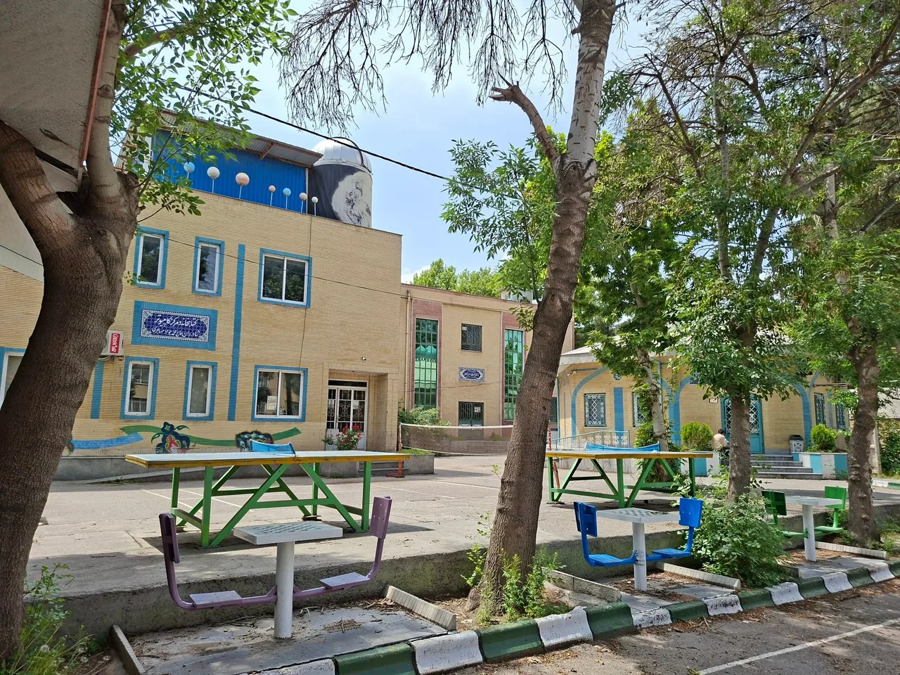 دبیرستان شهید هاشمی نژاد 1 (سمپاد) - تصویر 4