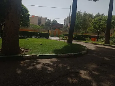 دبیرستان شاهد امام (ره)