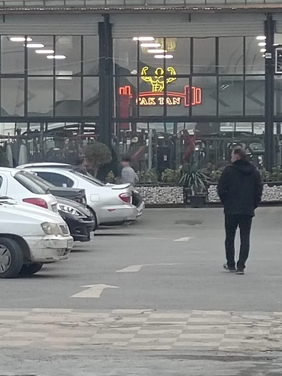 باشگاه بدنسازی وی آی پی تک تن - تصویر 4