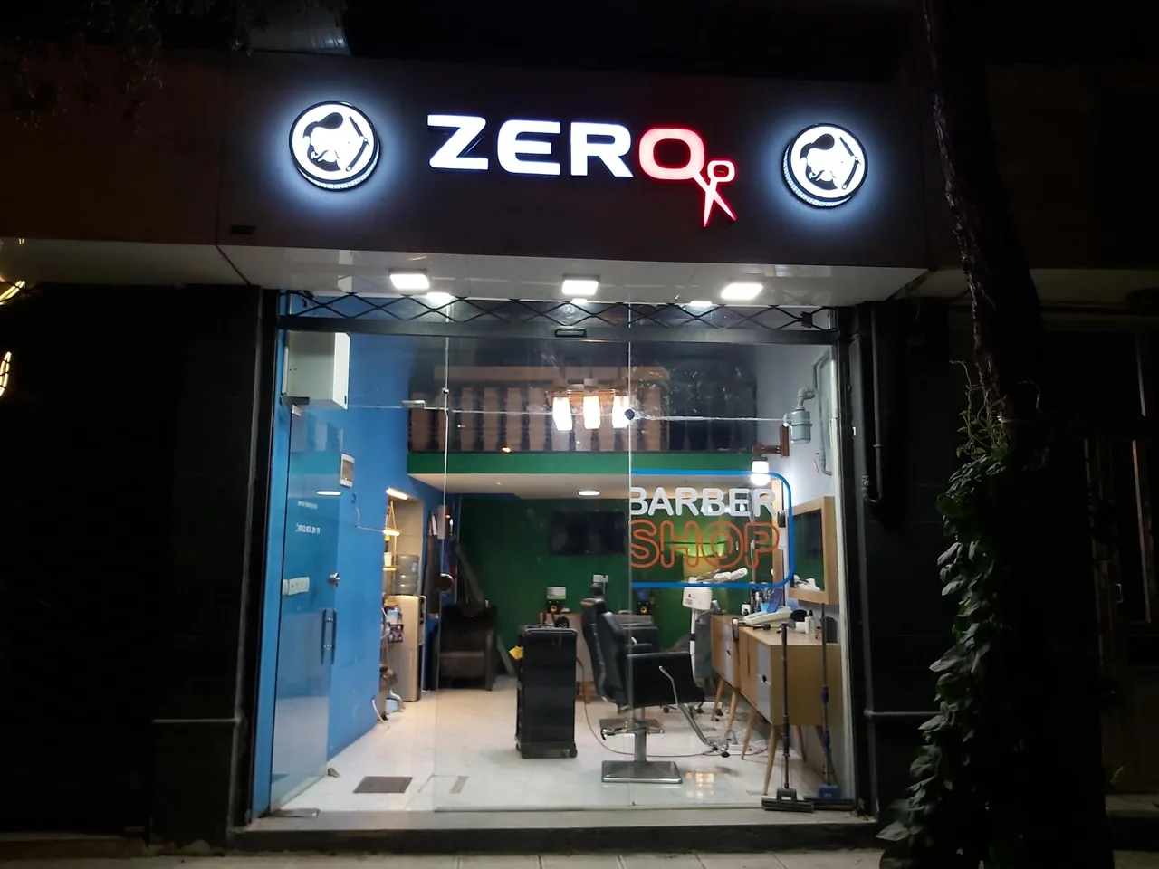 آرایشگاه مردانه آرمین آذری زیرو - تصویر 2