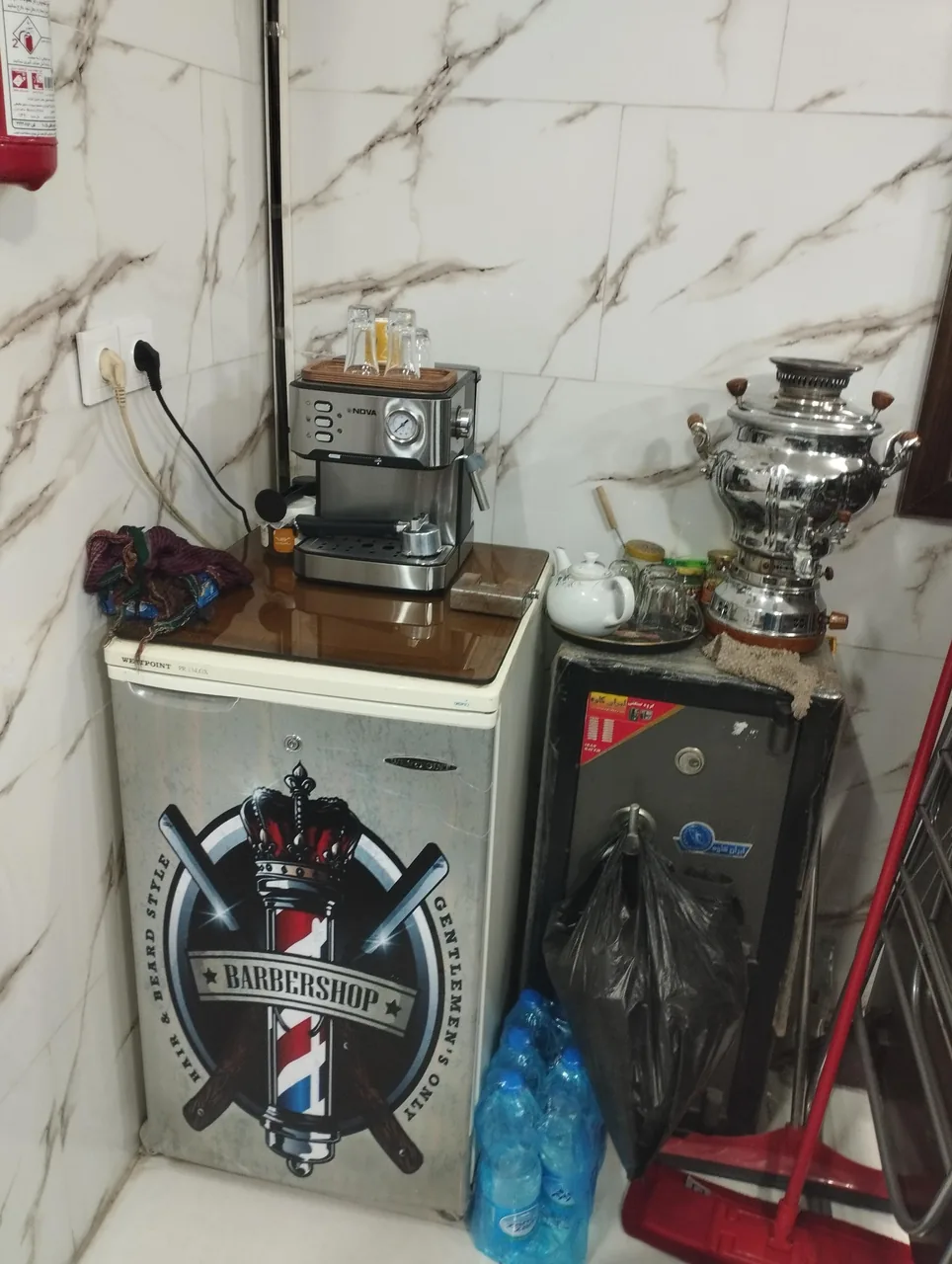 آرایشگاه مردانه مدرن - تصویر 2