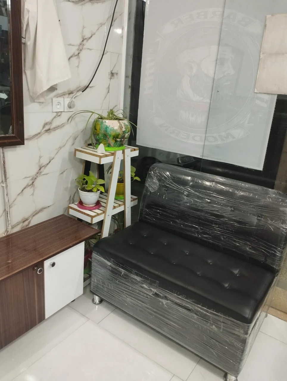 آرایشگاه مردانه مدرن - تصویر 4