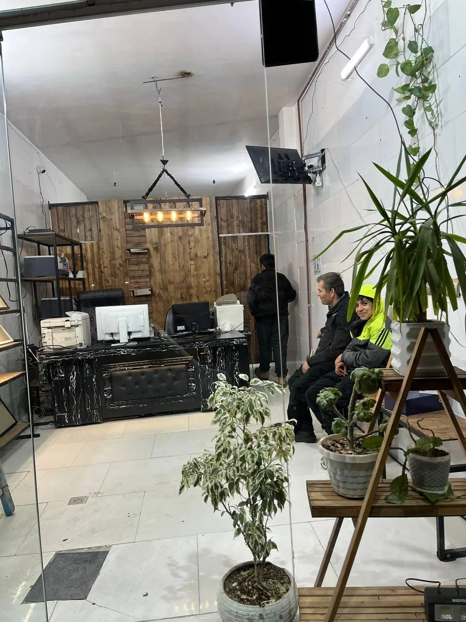 کافی نت افشار عکس فوری - تصویر 5