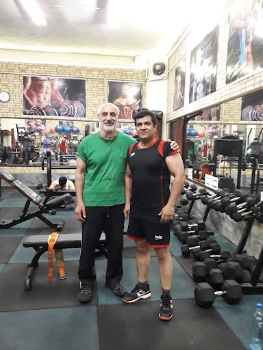 باشگاه پرورش اندام پاورپلاس