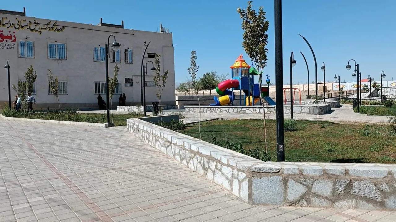 دبستان پیش دبستانی و مهد کودک زنبق - تصویر 2