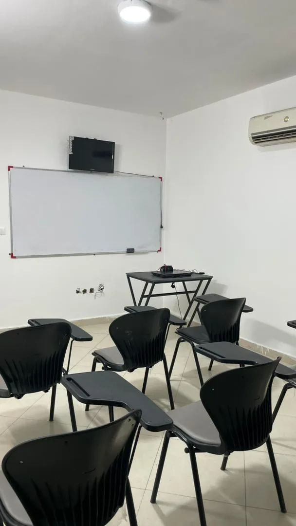 آموزشگاه زبان های خارجی شکوه هدف - تصویر 5