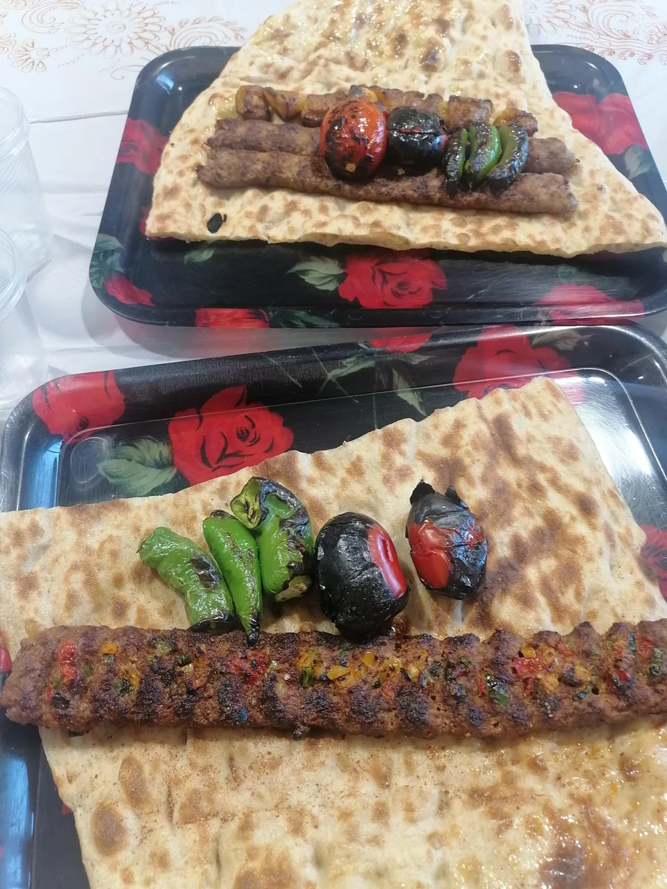 نان داغ کباب داغ نیکو گفتار - تصویر 5