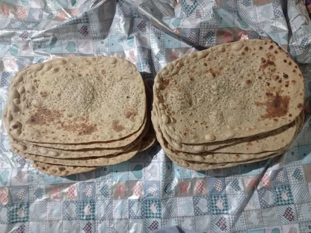 نانوایی سنتی اقای داوری - تصویر 3