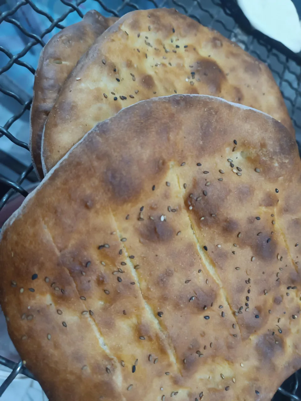 نان محلی گیلوان